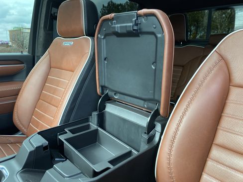 Used 2025 GMC Sierra 3500 Denali Ultimate image 45