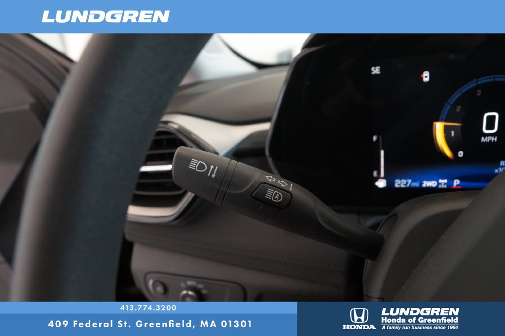 Used 2025 Chevrolet TrailBlazer LT AWD/4WD image 20