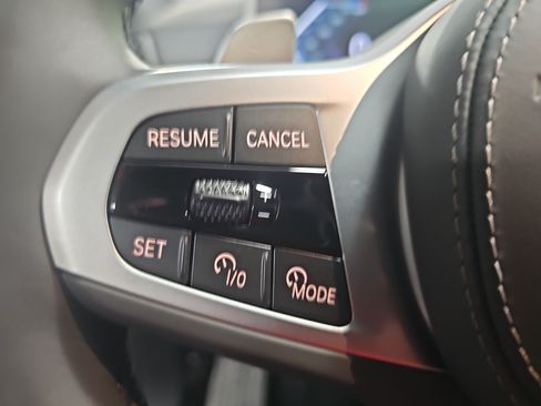 New 2026 BMW X5 xDrive50e w/ M Sport Package AWD/4WD image 17