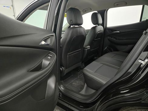 Used 2022 Buick Encore GX Preferred w/ Sport Touring Package image 32