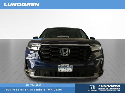 Used 2025 Honda Pilot EX-L image 2