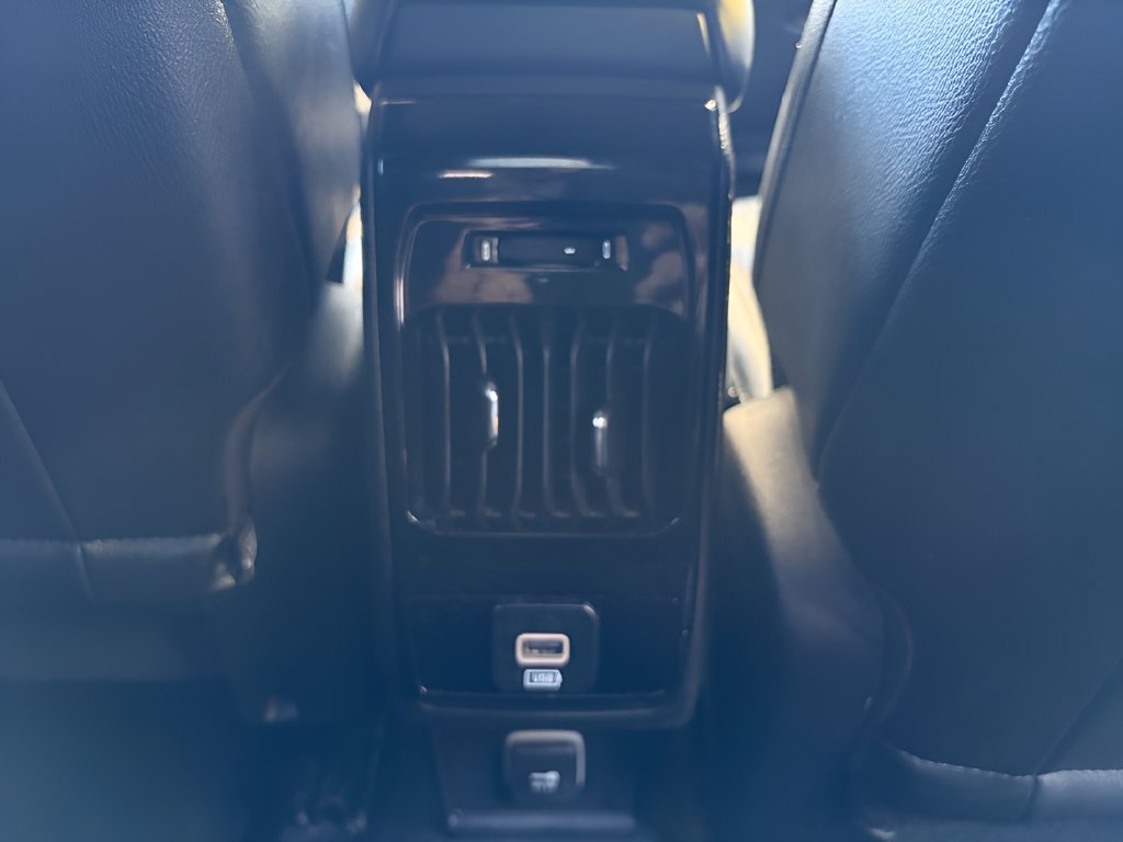 Used 2024 Jeep Compass Limited AWD/4WD image 8