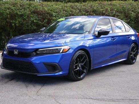 Used 2022 Honda Civic Sport image 3