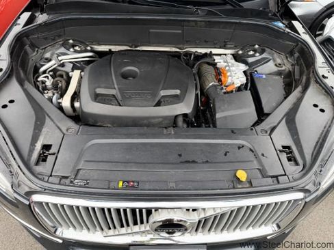 Used 2017 Volvo XC90 T8 Inscription w/ Luxury Package image 28