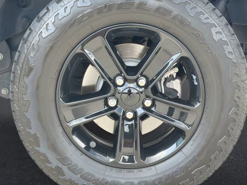 Used 2021 Jeep Wrangler Unlimited Sahara AWD/4WD image 31
