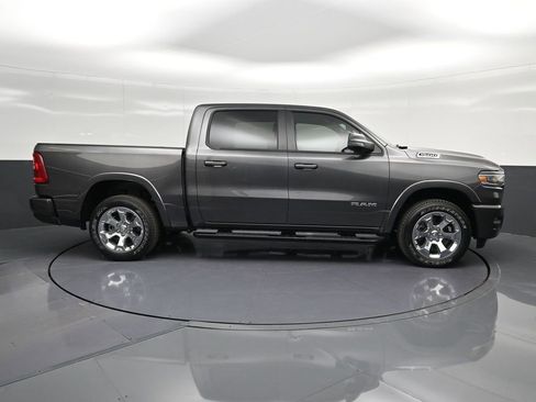 Used 2025 RAM 1500 Big Horn AWD/4WD image 4