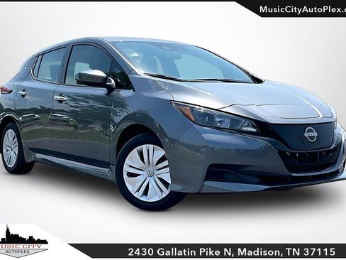 Used 2025 Nissan Leaf S FWD image 1