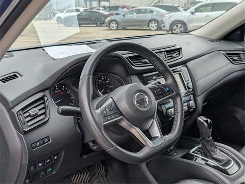 Used 2019 Nissan Rogue SL image 12