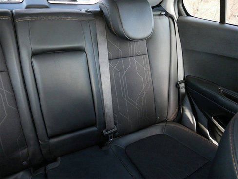 Used 2021 Chevrolet Trax LT w/ Driver Confidence Package image 15