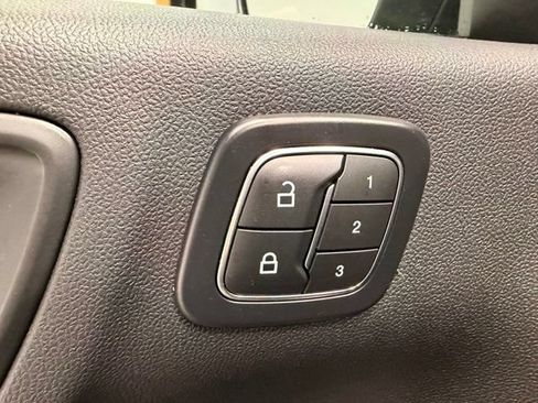 Used 2025 Ford Escape Platinum AWD/4WD image 20