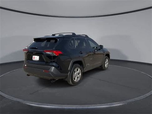 Used 2025 Toyota RAV4 XLE w/ Convenience Package image 8