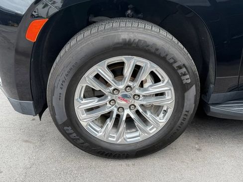 Used 2021 GMC Yukon XL SLT RWD image 9