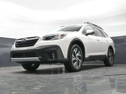 Used 2022 Subaru Outback Limited w/ Popular Package #2 AWD/4WD image 34