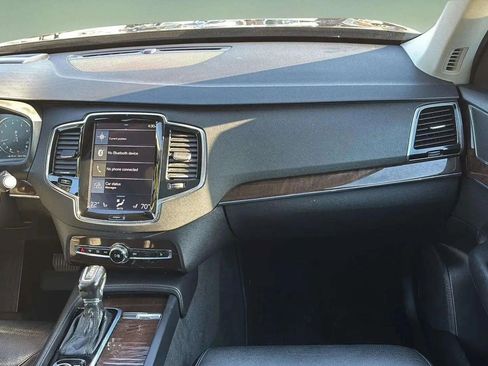 Used 2016 Volvo XC90 T6 Momentum w/ Momentum Plus Package image 36