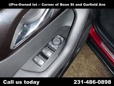 Used 2019 Chevrolet Blazer Premier w/ Sun and Wheels Package image 16