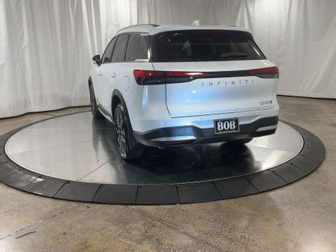 Certified 2026 INFINITI QX60 Luxe w/ Cargo Package image 8