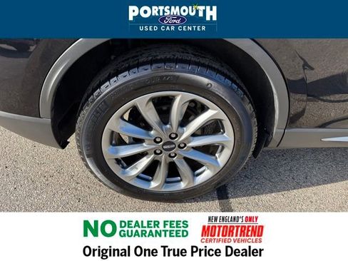 Used 2022 Lincoln Corsair AWD w/ Premium Package image 25