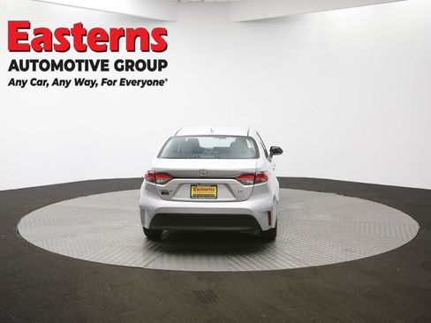 Used 2023 Toyota Corolla LE image 35