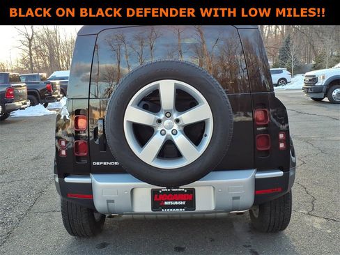 Used 2024 Land Rover Defender 110 S image 6