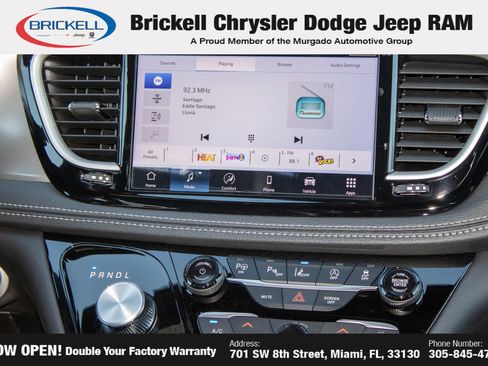 New 2025 Chrysler Pacifica Select image 27