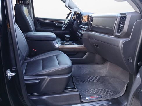 Used 2023 Chevrolet Silverado 1500 LT Trail Boss w/ Convenience Package II image 24