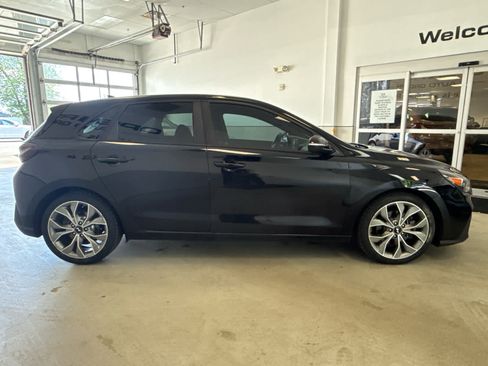 Used 2019 Hyundai Elantra GT N Line FWD image 7