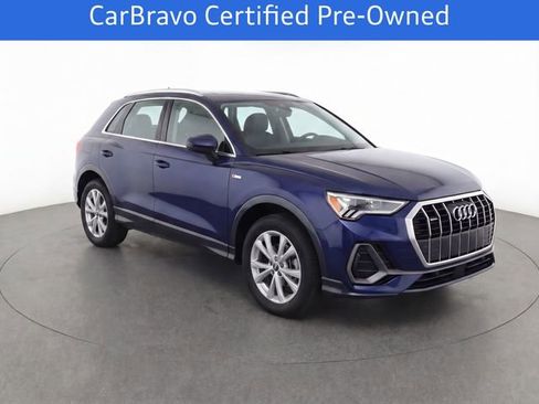 Used 2022 Audi Q3 2.0T Premium w/ Convenience Package image 2