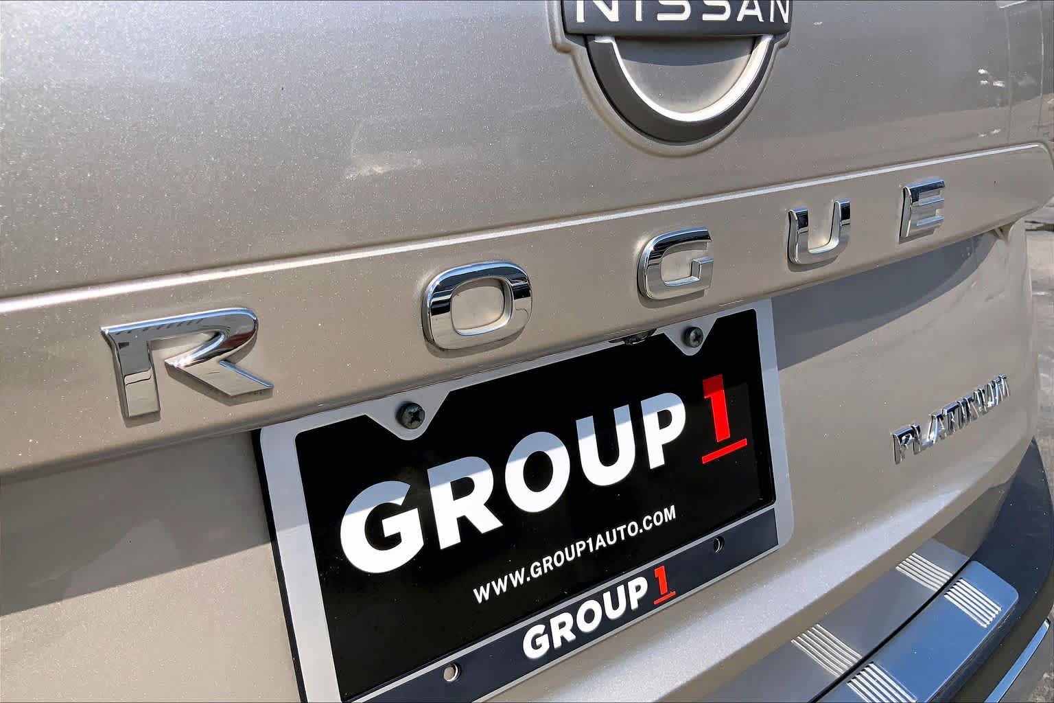 Used 2023 Nissan Rogue Platinum FWD image 31