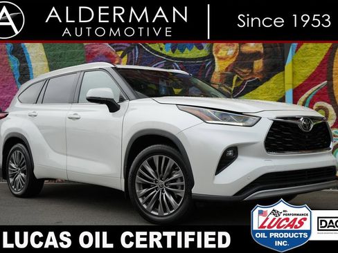 Used 2021 Toyota Highlander Platinum image 1