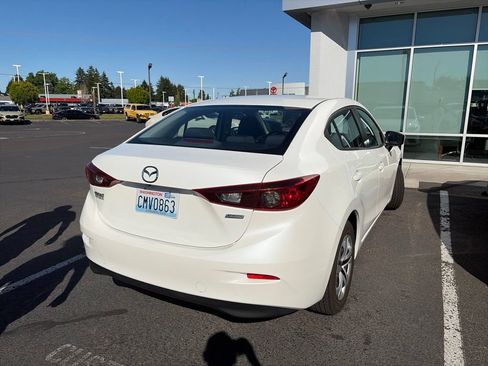 Used 2016 MAZDA MAZDA3 i Sport FWD image 5