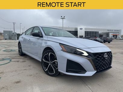 Used 2024 Nissan Altima 2.5 SR