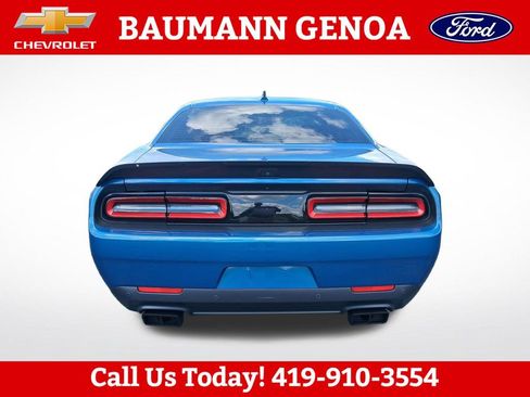 Used 2021 Dodge Challenger R/T Scat Pack RWD image 4