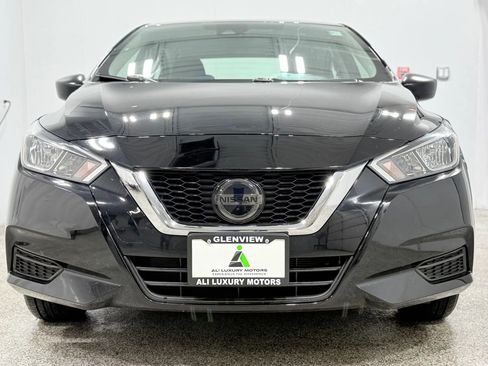 Used 2021 Nissan Versa S image 2