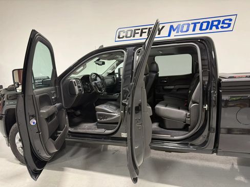 Used 2019 GMC Sierra 2500 SLT w/ Duramax Plus Package AWD/4WD image 14