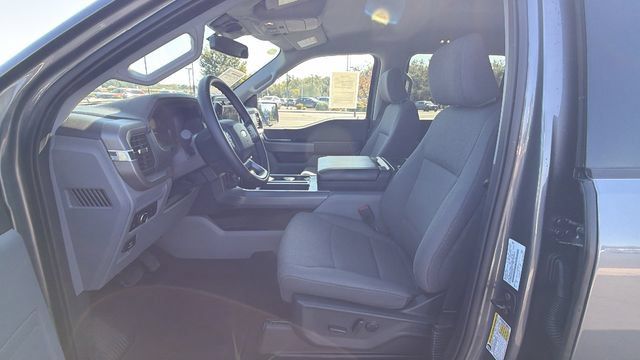 Used 2025 Ford F150 XLT w/ Equipment Group 302A MID AWD/4WD image 33