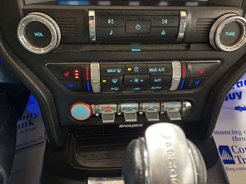 Used 2017 Ford Mustang Premium image 19
