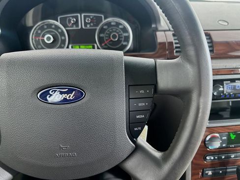 Used 2008 Ford Taurus SEL FWD image 42