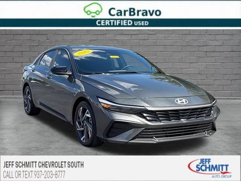 Used 2025 Hyundai Elantra Sport FWD image 1