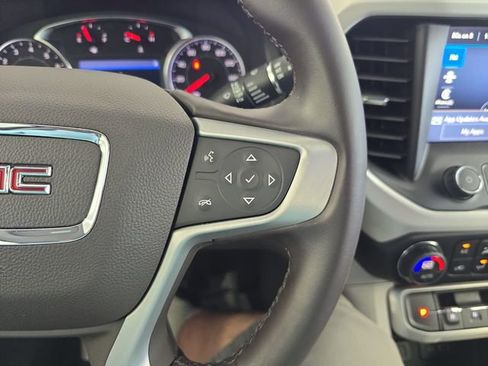Certified 2023 GMC Acadia SLT image 18