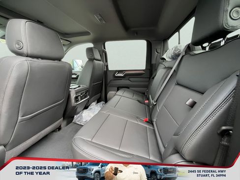New 2025 GMC Sierra 2500 Denali w/ Denali Reserve Package image 23