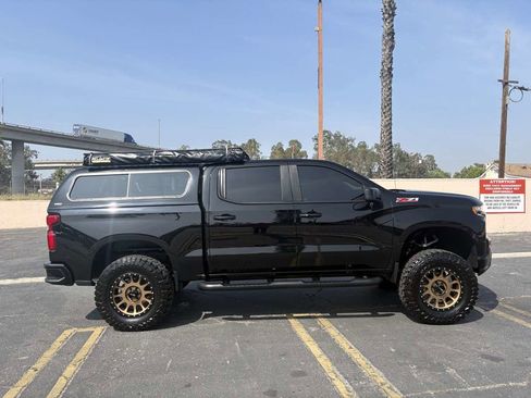 Used 2022 Chevrolet Silverado 1500 LT Trail Boss image 40