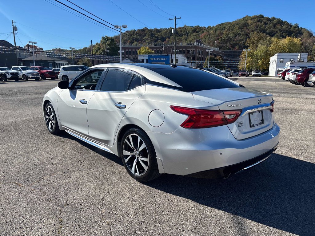 Used 2017 Nissan Maxima 3.5 SL FWD image 3