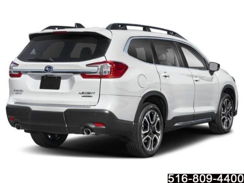 Used 2025 Subaru Ascent Limited AWD/4WD image 2