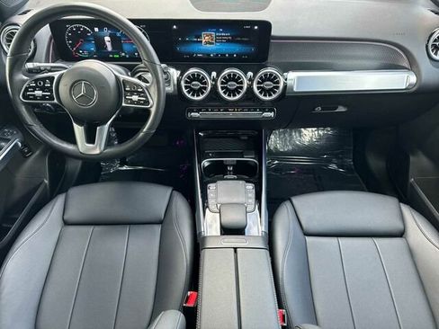 Certified 2023 Mercedes-Benz EQB 300 4MATIC image 17