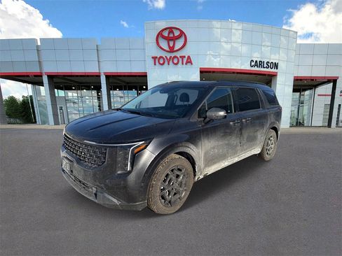 Used 2026 Kia Carnival SX Prestige image 2