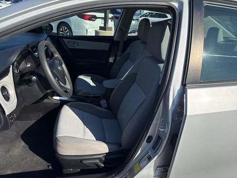 Used 2018 Toyota Corolla LE image 15