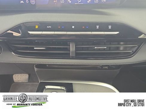 Used 2026 Buick Enclave Preferred FWD image 19