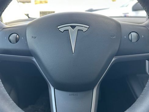 Used 2022 Tesla Model 3 Long Range image 21