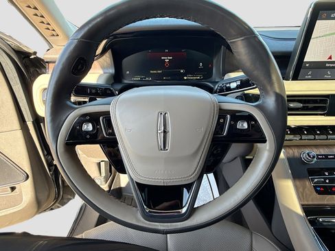 Used 2022 Lincoln Aviator Reserve w/ Elements Package Plus image 41