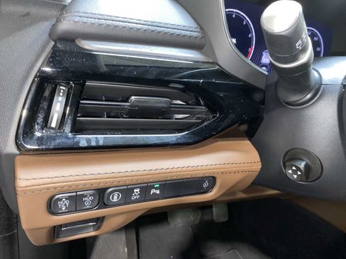 Used 2024 Acura MDX SH-AWD w/ Advance Package image 24